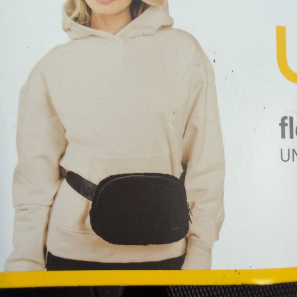Lolë Black Fleece Belt Bag – Unisex One Size (NWT) - Picture 4 of 9